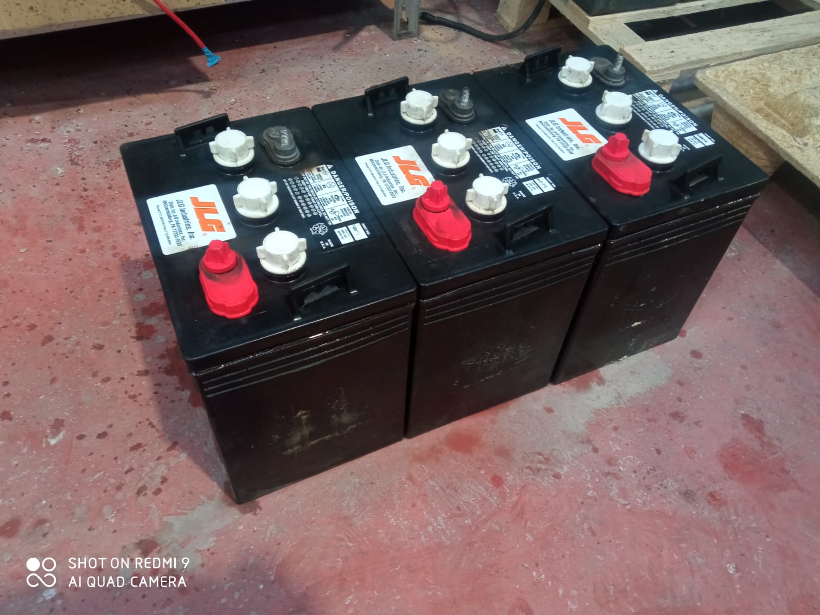 PACCO Batterie (3 pezzi) JLG T105 6V USATA Valore vita 47% - codice RRM-00-T105