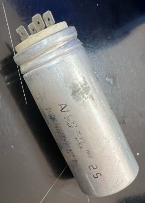 09-CONDENSATORE 1vel 25uF per MINI60 - codice 03685