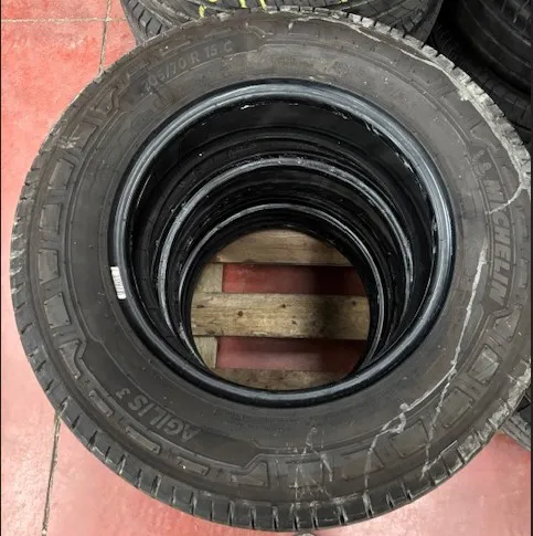 Pneumatico Michelin 205/70 R15C - codice 118-205/70R15C